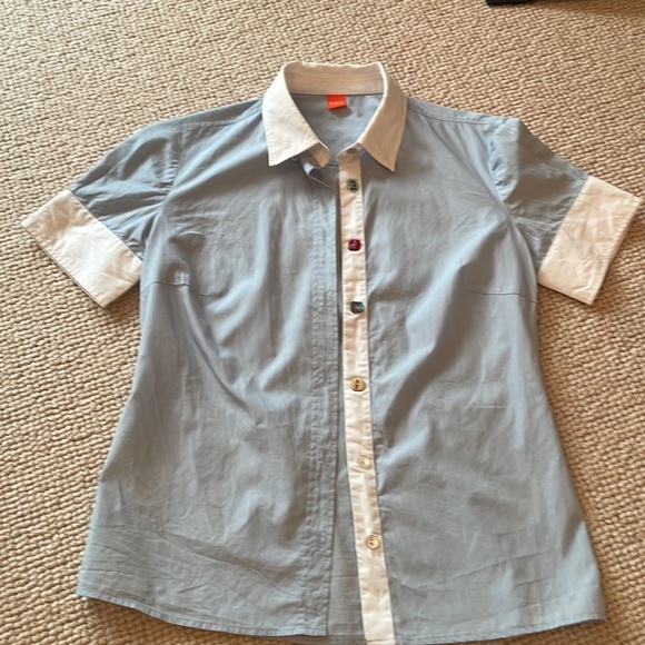 Boss Hugo Boss women’s size XS shortsleeved button down top in baby blue - Picture 3 of 8